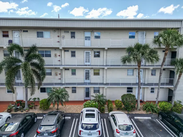 1-bedroom home at 130 NE 26th Avenue #2030, Boynton Beach