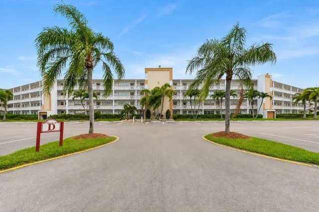 1-bedroom home at 1069 Cornwall D, Boca Raton