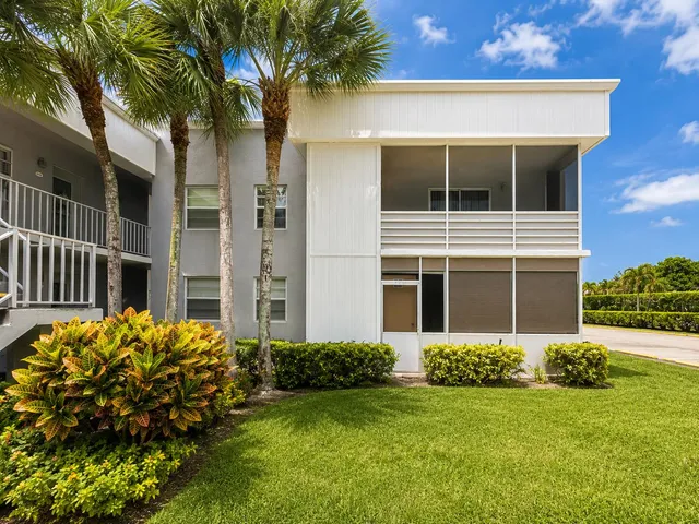 2-bedroom home at 99 Flanders C, Delray Beach