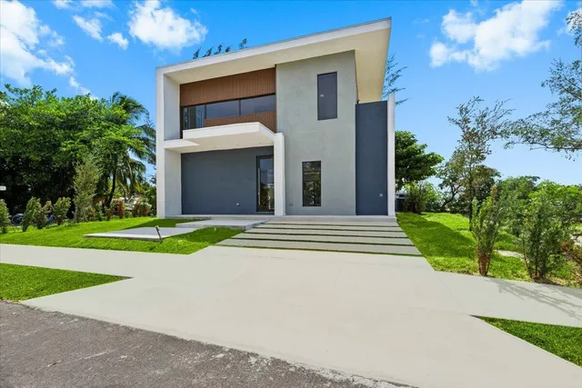 3-bedroom home at 201 NW 14TH Way, Dania Beach