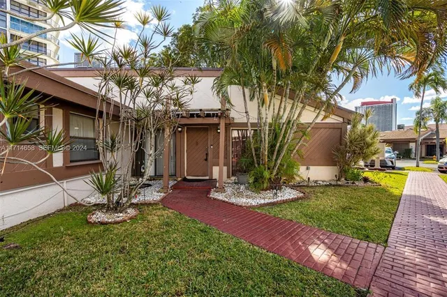 3-bedroom home at 401 Leslie Drive, Hallandale Beach