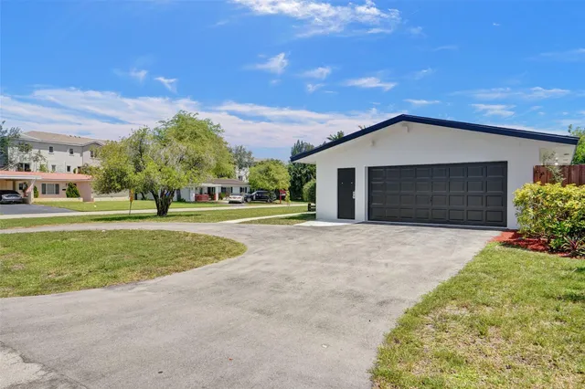 3-bedroom home at 4017 NE 18th Avenue, Oakland Park