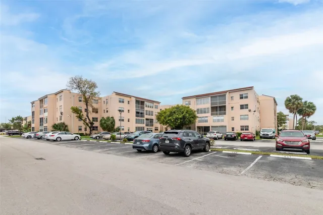 2-bedroom home at 2840 Somerset Drive #403, Lauderdale Lakes