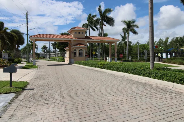 1-bedroom home at 600 Layne Boulevard #119, Hallandale Beach