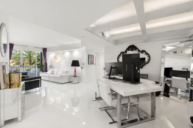 2-bedroom home at 1000 Island Boulevard #305, Aventura