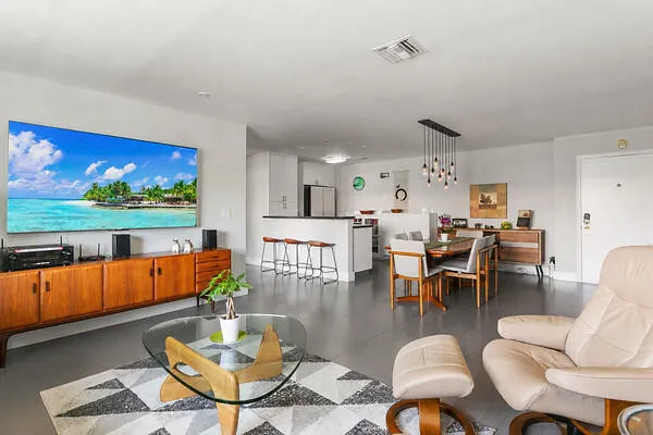 2-bedroom home at 9 NE 19th Court #C216, Wilton Manors
