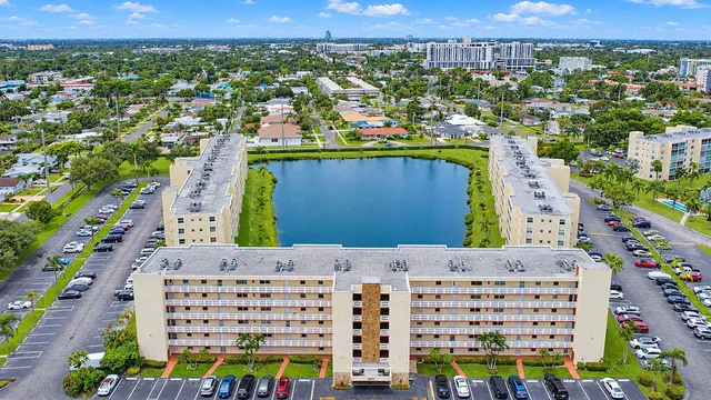 2-bedroom home at 321 SE 3rd Street #302, Dania Beach
