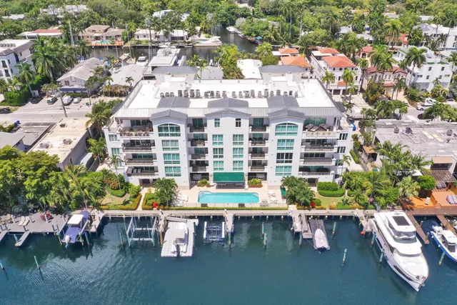 2-bedroom home at 410 Hendricks Isle #203, Fort Lauderdale