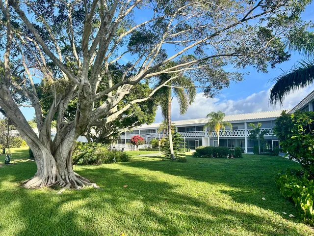 2-bedroom home at 331 TEQUESTA Drive #216, Tequesta