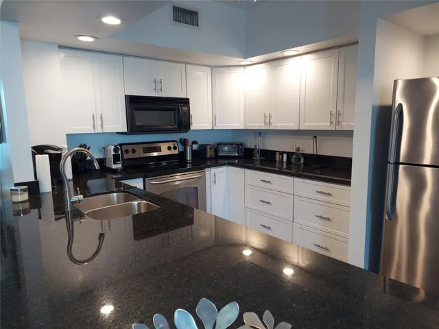 2-bedroom rental at 100 N FEDERAL Highway #840, Fort Lauderdale