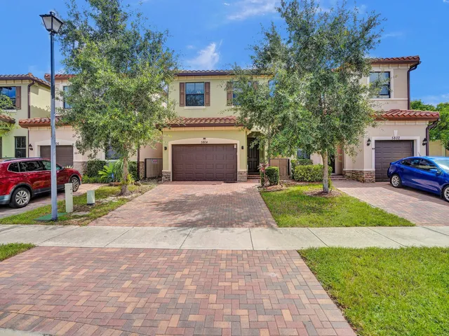 3-bedroom rental at 5804 NW 46TH Lane, Tamarac