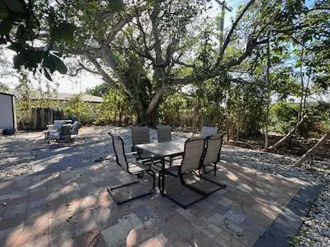 2-bedroom rental at 1211 NE 15TH Avenue #2, Fort Lauderdale