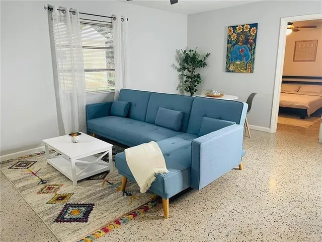 2-bedroom rental at 316 SW 15th Street #4, Fort Lauderdale