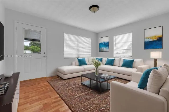 1-bedroom rental at 6340 Dawson Street, Hollywood