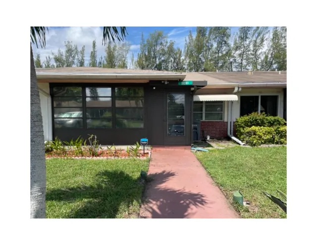 2-bedroom rental at 14381 CAMPANELLI Drive, Delray Beach