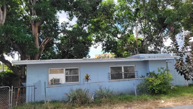 2-bedroom rental at 1735 JACKSON Street #REAR, Hollywood