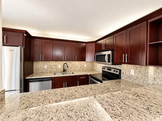 3-bedroom rental at 804 SPRINGDALE Circle, Palm Springs