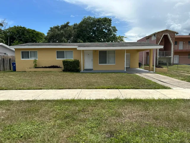 3-bedroom rental at 1316 NW 15th Place NW, Fort Lauderdale
