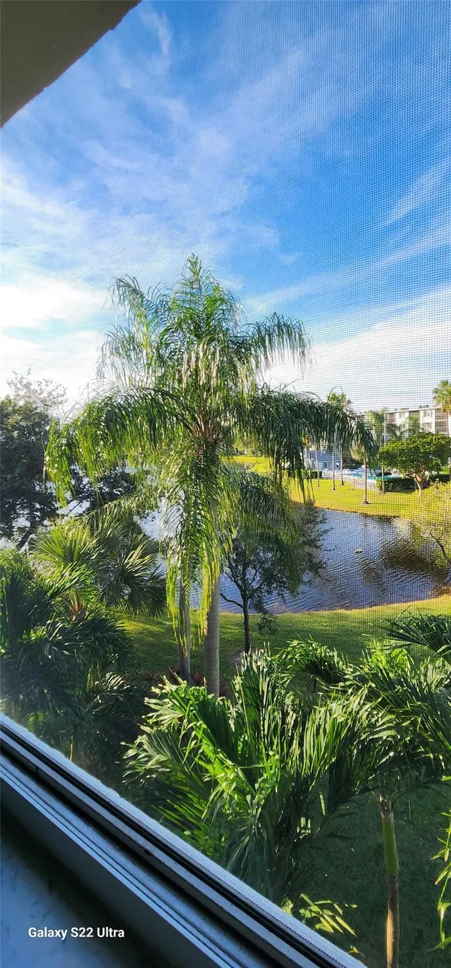 2-bedroom rental at 2104 S Cypress Bend Drive #406, Pompano Beach