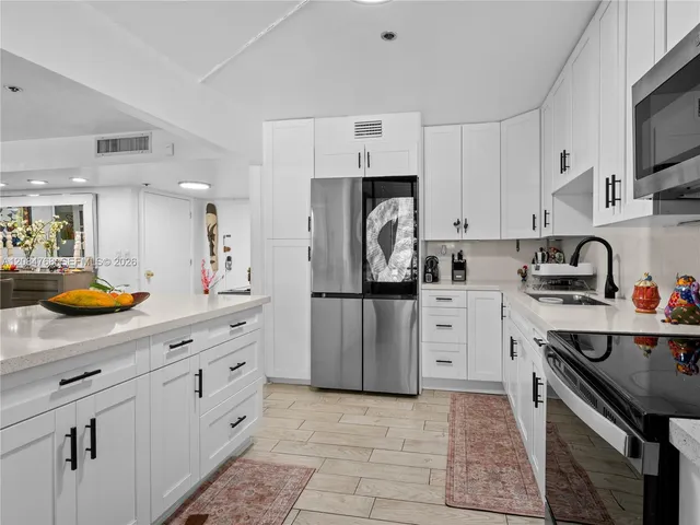 3-bedroom home at 671 NE 195th Street #329E, Miami