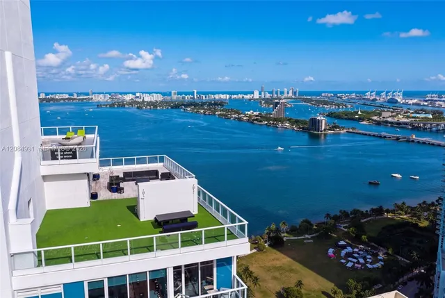 4-bedroom home at 2020 N Bayshore Drive #3708, Miami