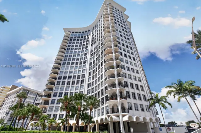 2-bedroom home at 5660 W Collins Avenue #6D, Miami Beach