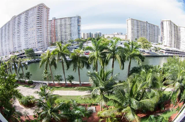 2-bedroom home at 17150 N Bay Road #2512, Sunny Isles Beach