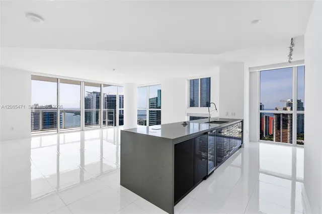 4-bedroom home at 1080 Brickell Avenue #3900-3901, Miami
