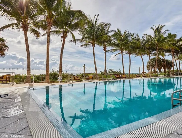 1-bedroom home at 6801 Collins Avenue #DOOR 606, Miami Beach