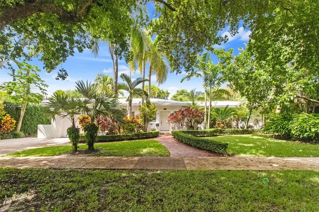 4-bedroom home at 615 Santurce Avenue, Coral Gables