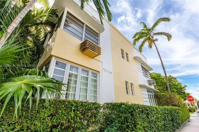 1-bedroom rental at 742 10th Street #209, Miami Beach