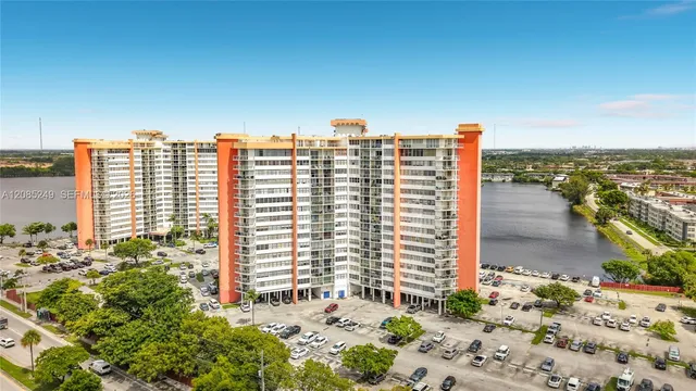 1-bedroom rental at 1351 NE Miami Gardens Drive #1414E, Miami
