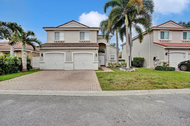 3-bedroom rental at 3432 SW 49th Street, Hollywood