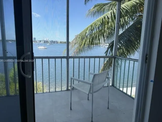 1-bedroom rental at 3000 Marcos Drive #P305, Aventura