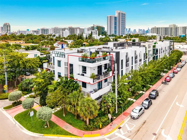 2-bedroom rental at 1030 15th Street #321, Miami Beach