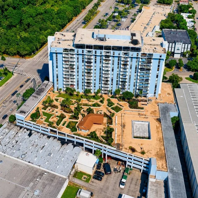 Commercial at 13499 Biscayne Boulevard #CU203, North Miami