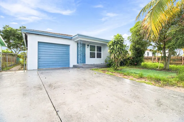 3-bedroom home at 724 S D Street, Lake Worth Beach