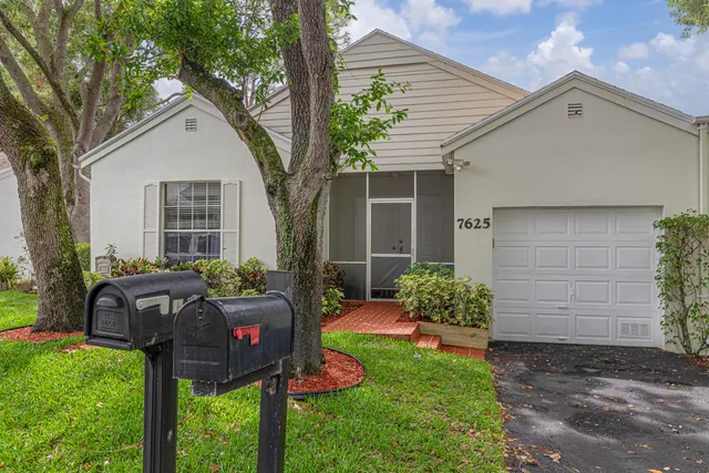 2-bedroom home at 7625 Forest Green Lane, Boynton Beach