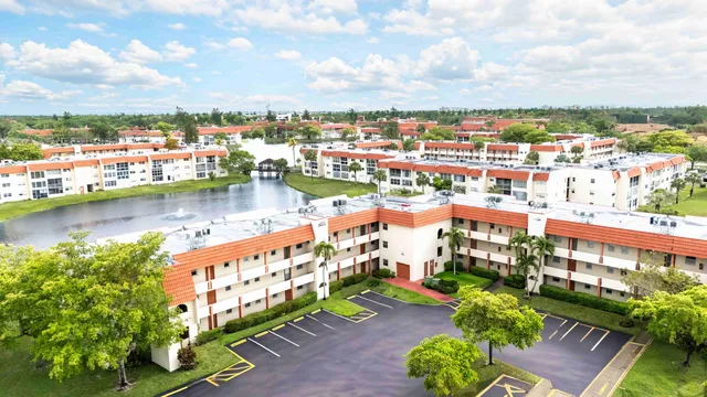 2-bedroom home at 2800 Sunrise Lakes Drive W #Apt 301, Sunrise