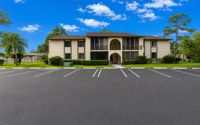 2-bedroom home at 303 Knotty Pine Circle #A-1, Greenacres