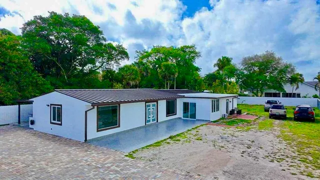 4-bedroom home at 696 Arlington Drive, West Palm Beach
