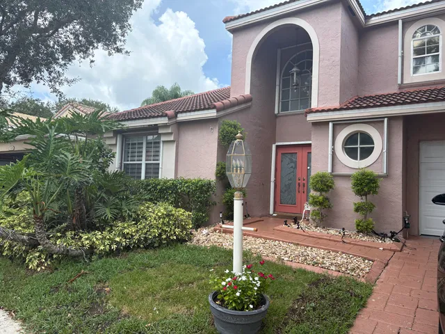 3-bedroom home at 1025 Siena Oaks Circle W, Palm Beach Gardens