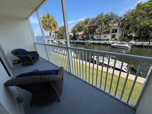 2-bedroom home at 120 Lehane Terrace #206, North Palm Beach