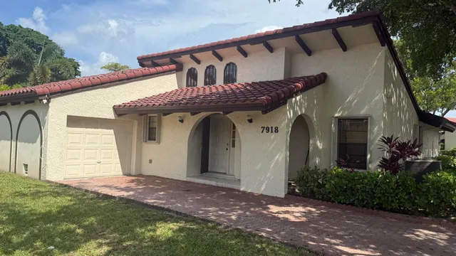3-bedroom home at 7918 HIBISCUS Circle #59, Tamarac