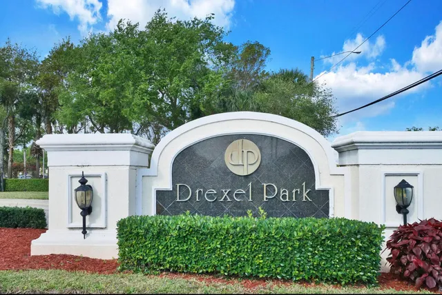 3-bedroom rental at 16097 Poppyseed Circle #1905, Delray Beach