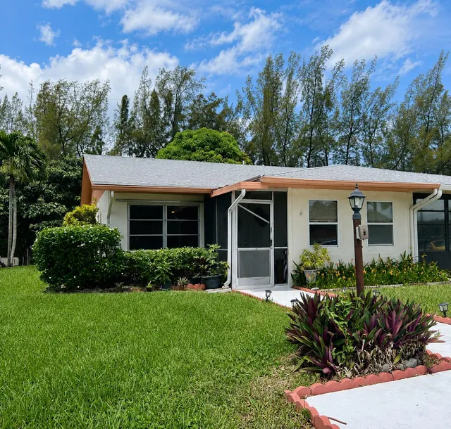 2-bedroom rental at 14385 Campanelli Drive, Delray Beach