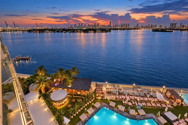 1-bedroom home at 1100 West Avenue #1020, Miami Beach