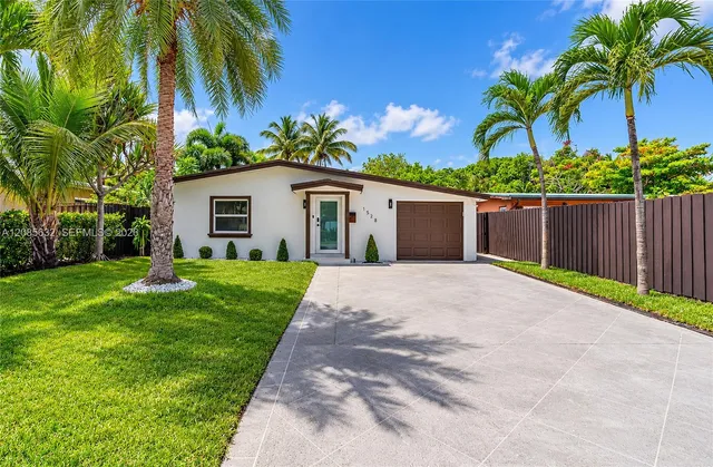 3-bedroom home at 1525 NE 18th Avenue, Fort Lauderdale