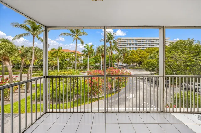 2-bedroom home at 150 Ocean Lane Drive #2H, Key Biscayne