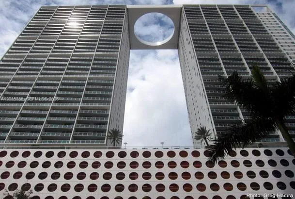 2-bedroom home at 55 SE 6th Street #2702, Miami